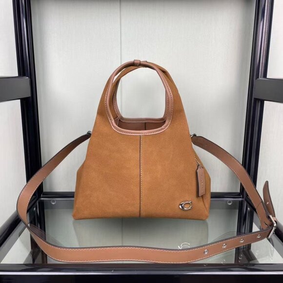 Coach shopping basket, size 23*31*13cm - Picture 1 of 9